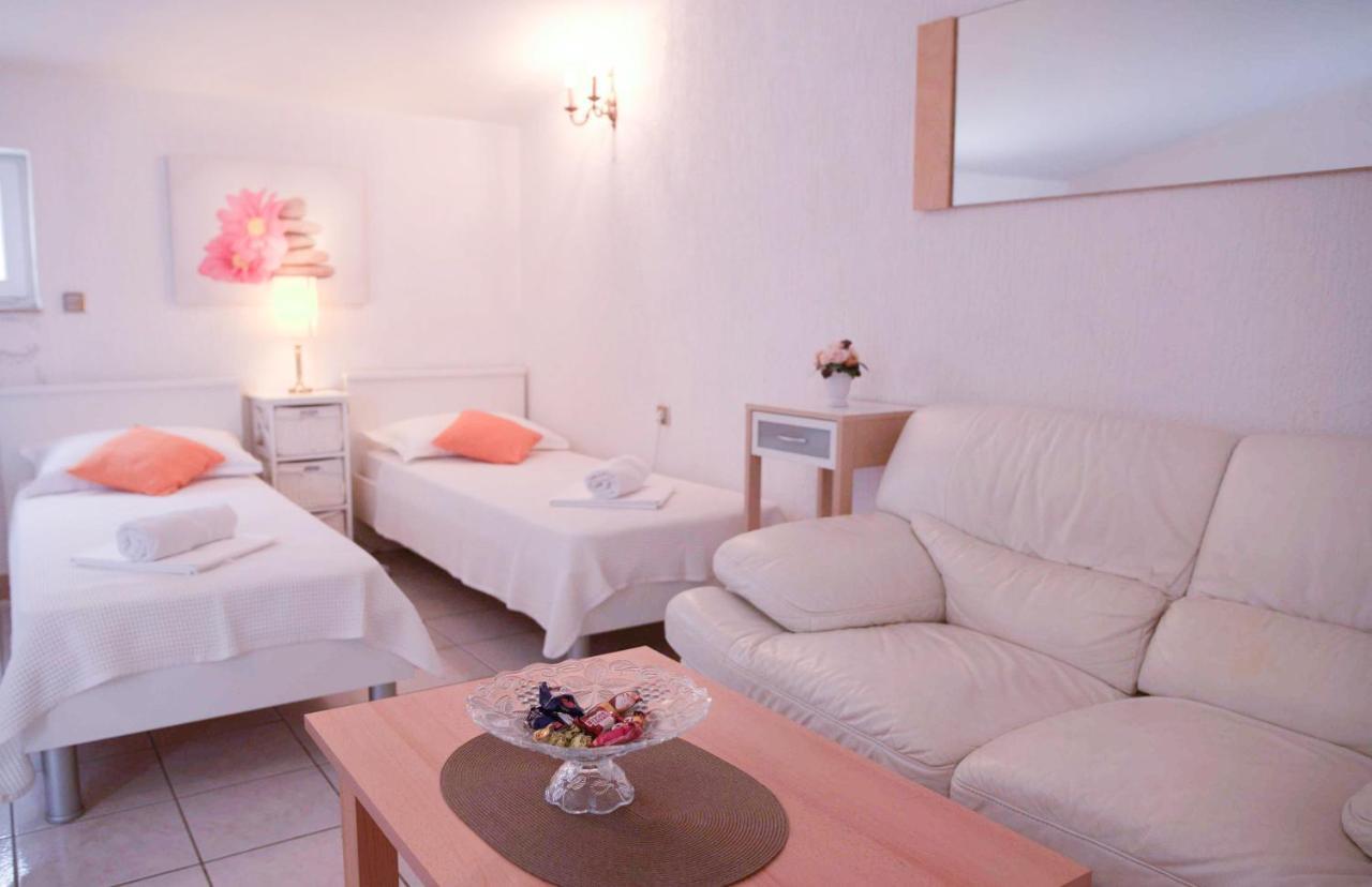 House Bilic Apartment Baska Voda Exterior photo